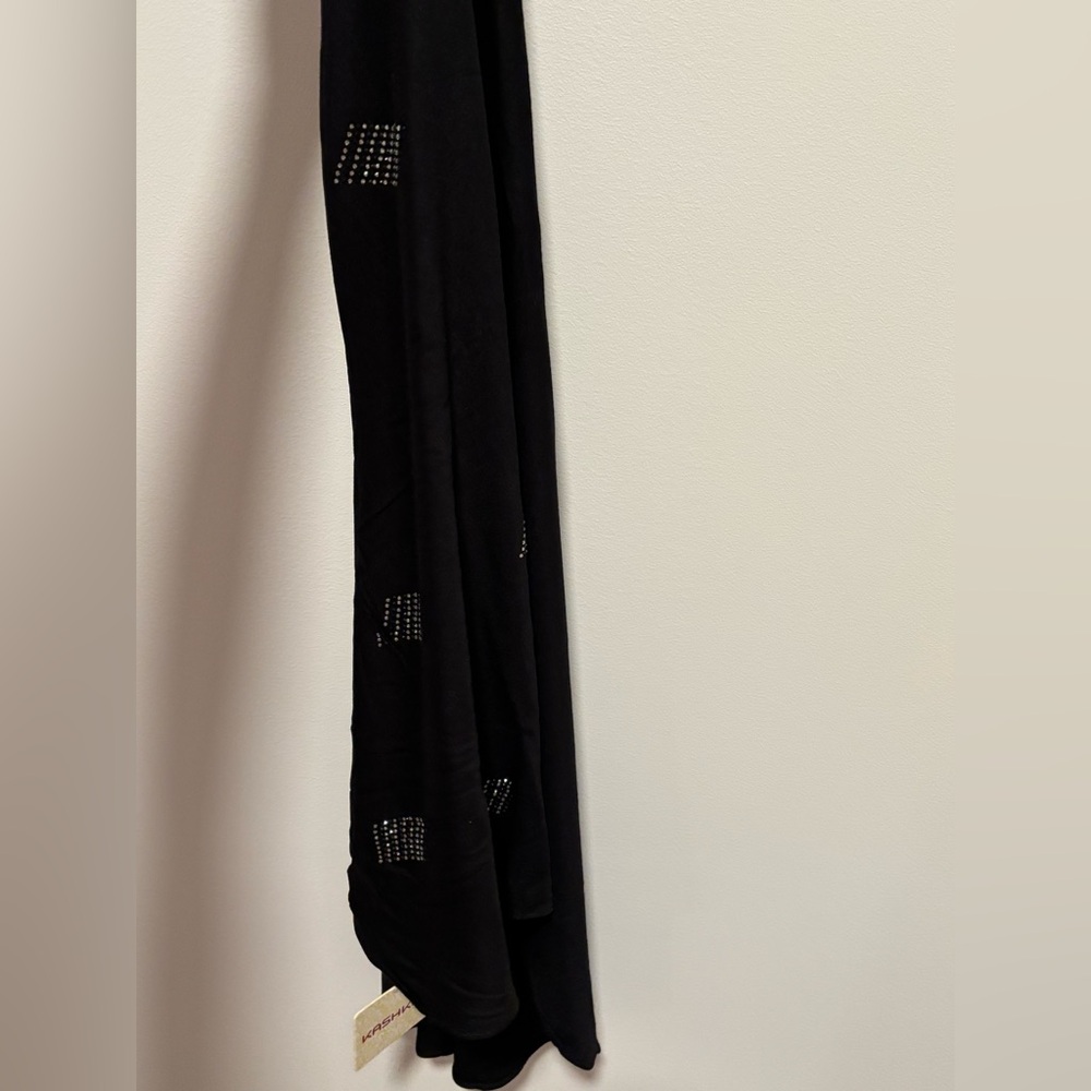 Women’s Kashka black rhinestone hijab